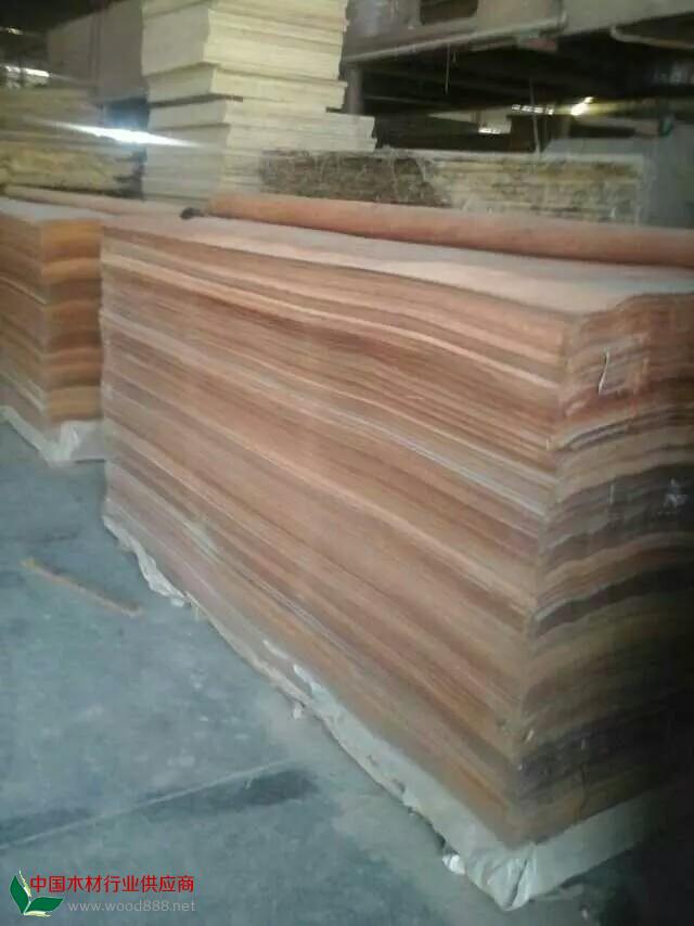 木板定做各种规格木板材实木衣柜层板隔板定制旋切单板