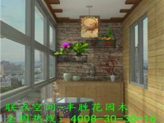 进口定制高端花园防腐木阳台图2