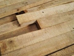 柞木实木板材批发图1