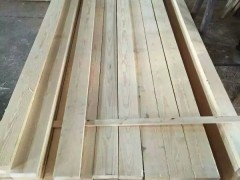 可定制各种规格白松板材 家具材 建筑用料 木材加工