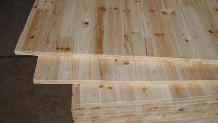 供应黄松指接板  建筑模板  木方  木条  实木板材