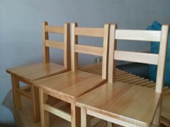 实木儿童椅  实木桌椅  木削无缝插接 使用环保透明漆