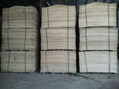 自产自销 专业生产三层地板用的杨木背板，定做各种规格图1
