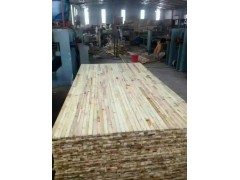 长期大量生产 1.2，1.25， 1.3厚的松木板芯