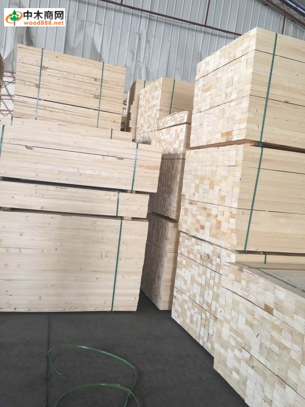 太仓展久木业主营:床板,床档,建筑工程木方厂家