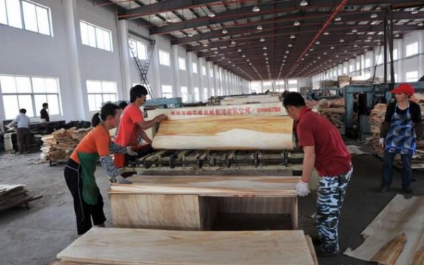  大丰港木材产业园区紧扣项目夺全年