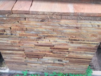张家港太平洋木业长期供应巴西花梨木板材
