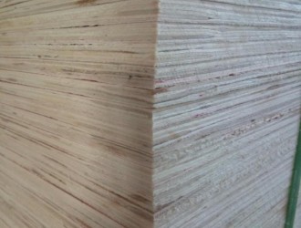 菏泽沙发板包装板杨木多层板可定制生产厂家认准鄄城钰商木业