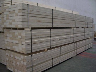 山东木方厂家批发免熏蒸松木木方物美价廉尺寸规格均可定制