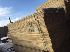 满洲里桦涌宏强木业专业生产出售3米4米无节板自然宽烘干图1
