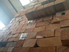 震恒木业专业批发优质实木板材黄雪松方木