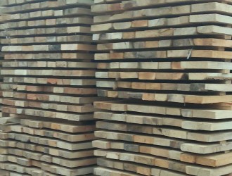 慈利县禾盛木业松木实木板材