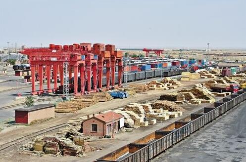 二连浩特口岸2016年进口板材增长54.5%