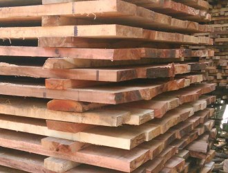 供应：国产红橡木板材，柞木板材