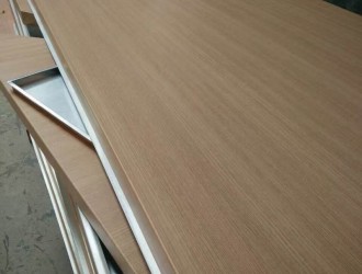 铝蜂窝板贴木皮十年品质保证