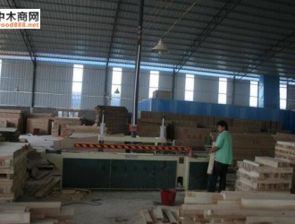 老挝关闭36个锯木厂和83个家具厂