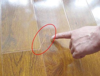 实木地板划痕怎么修复？