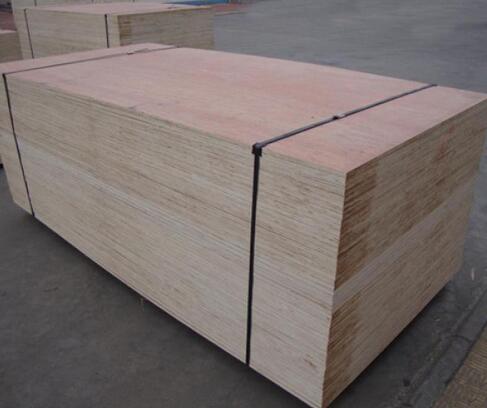 包装板用实木好还是胶合板好？