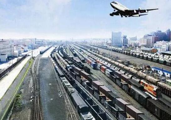 喜讯：中国比较大陆路口岸车站首发“木材专列”