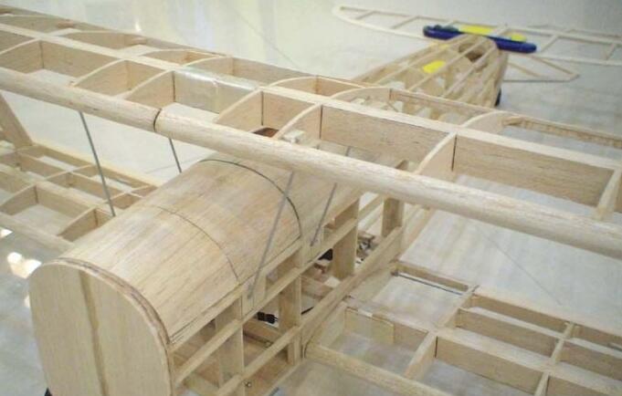 能够制作飞机的木材是哪种？