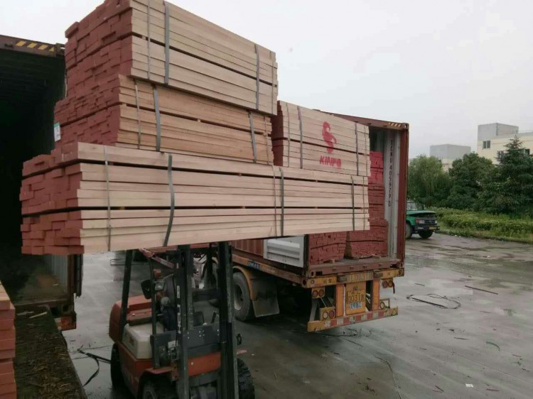 长期提供大量欧洲毛边榉木板材,榉木大板供应