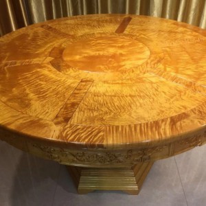 金丝楠木圆餐桌