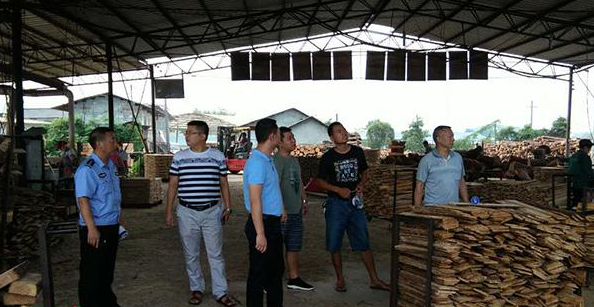 陕西富平县对木材经营加工企业进行安全生产大检查
