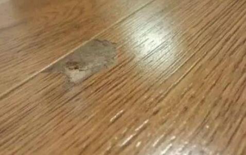 木地板的损坏瑕疵有没有简易修补法？