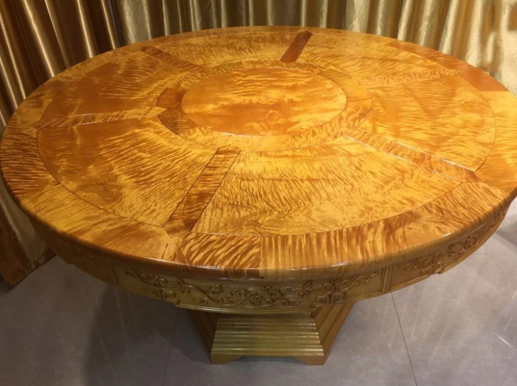 金丝楠木圆餐桌