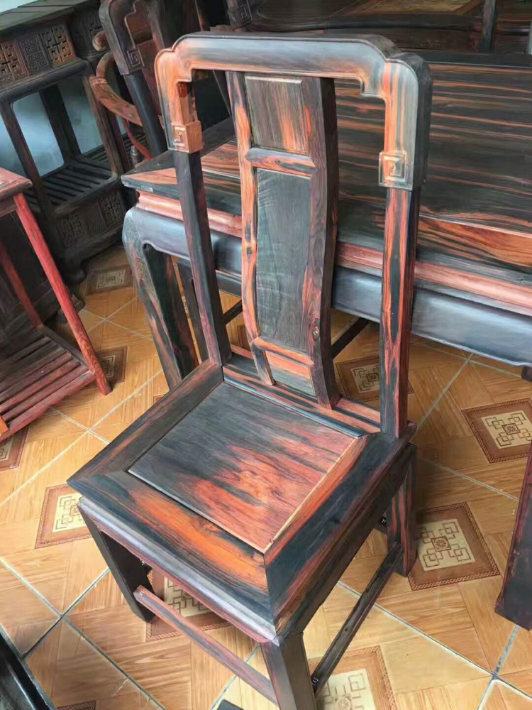大红酸枝椅子