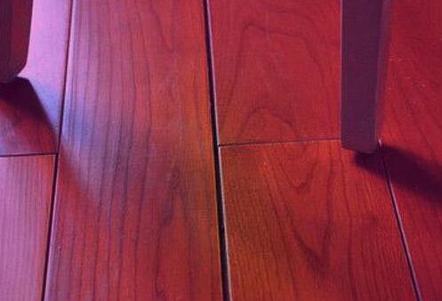 木地板缝隙太大怎么办？ 