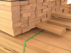 厂家热销进口木材 木板材 硬木 桉木 巴劳木 批发价格 举报
