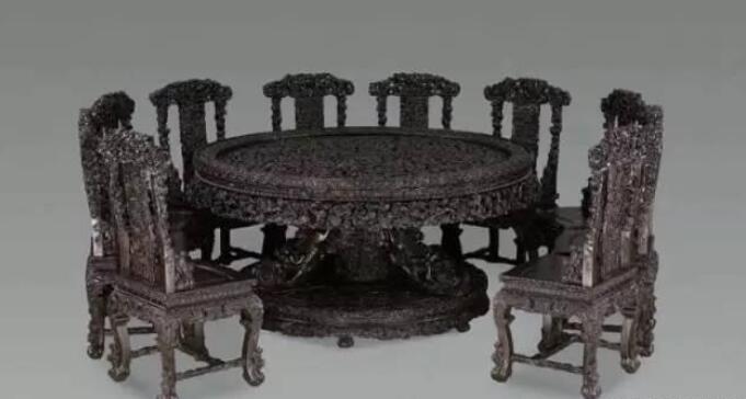 中国传统家具讲究的是造型和线条的美感和比例