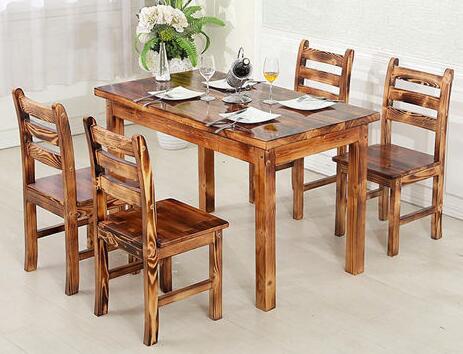 榆木餐桌和碳化木餐桌哪个好