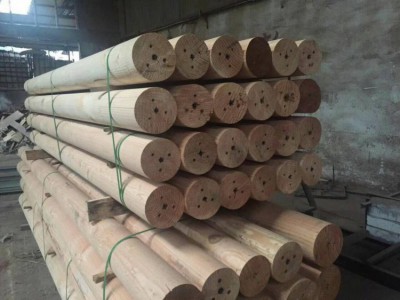厂家直销进口木材可加工车圆抛光碳化防腐烘干规格齐全
