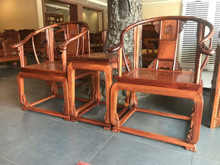 擦蜡的方法并不适用于所有的家具