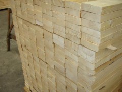 优质云杉板材  进出口板材  云杉实木板材　建筑材料图2