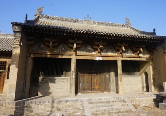 所以我国古代传统建筑装门槛成为了一种定制