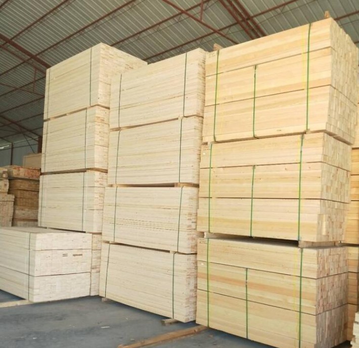 4x6方木价格多少钱一方建筑方木主要由松木、椴木、杉木等树木加工成截面长方形或正方形的木条