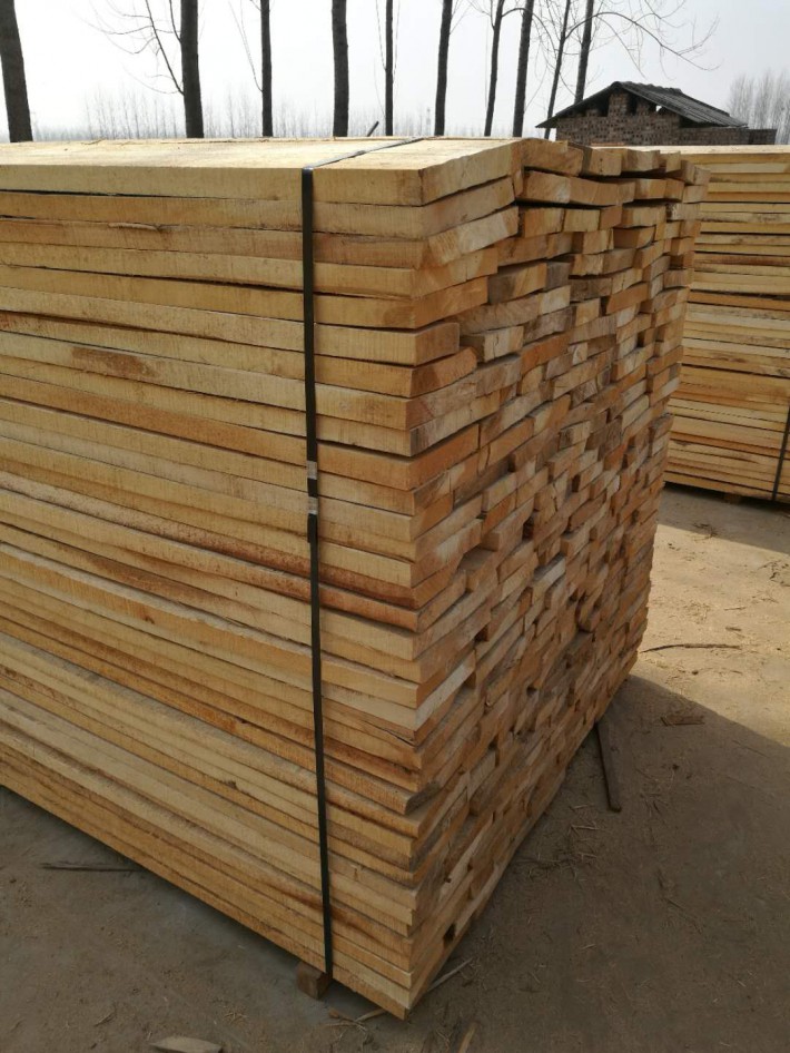 采购达人告诉你，靠谱的白杨木烘干板材厂家是博达木业