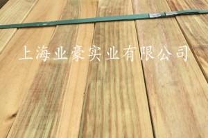 俄罗斯樟子松防腐木厂家直销图2