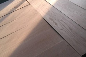 什么木头做床板比较好？
