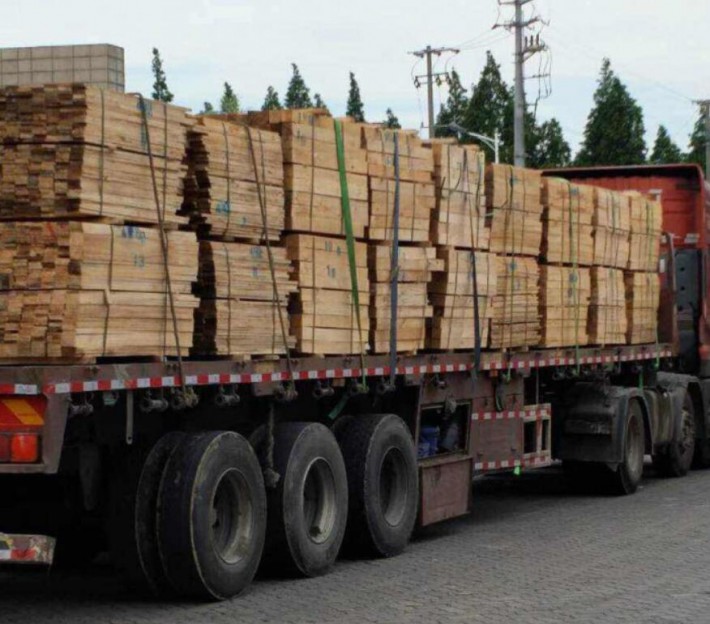 太仓（重庆）创秋木业加工厂家专业生产：各种规格的建筑工程木方