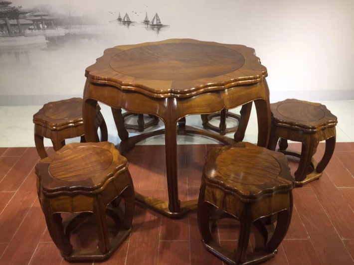 缅甸金丝楠木餐桌黄金楠直径1.13米梅花圆桌7件套休闲桌红木家具品牌