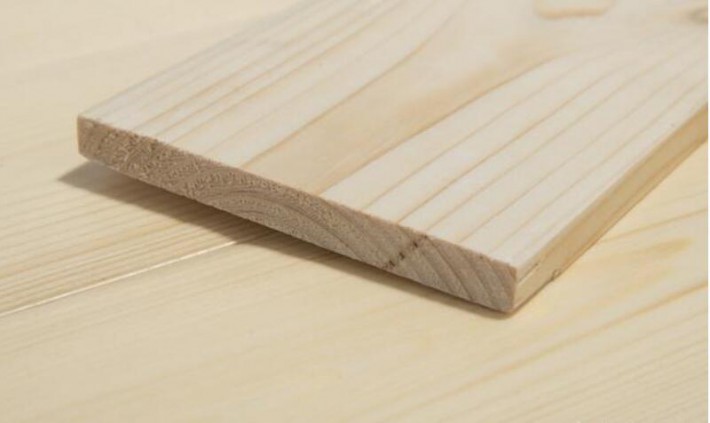 实木家具就是采用完整的木材制成的板材家具