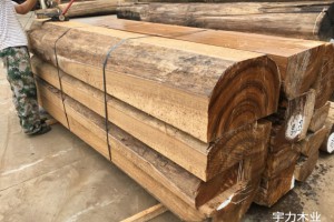 缅甸柚木板材规格料,锯切精度高,锯路小,四点一线可定制各规格的柚木板材图2