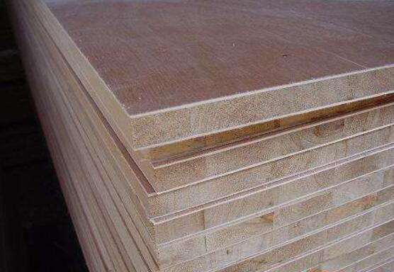 一般采购木工板比较难把控的是材质