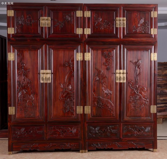 红木家具是我国传统的手工工艺品
