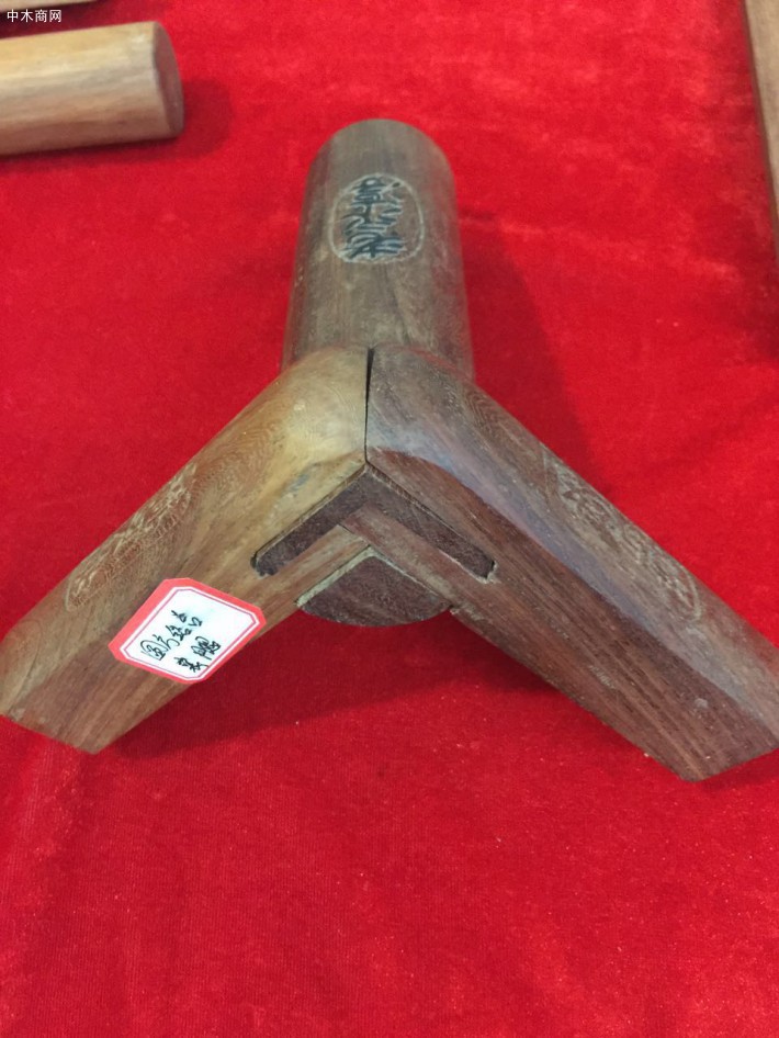早在7000多年前的河姆渡新石器时代，我们的祖先就已经开始使用榫卯了