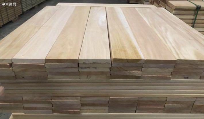印尼桃花心木板材的鉴别方法？